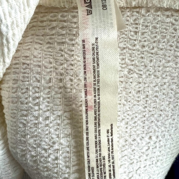 Free People Gorgeous Puff Sleeve Blouse Deep V Plunge Neckline Cream Size Large - Picture 9 of 11